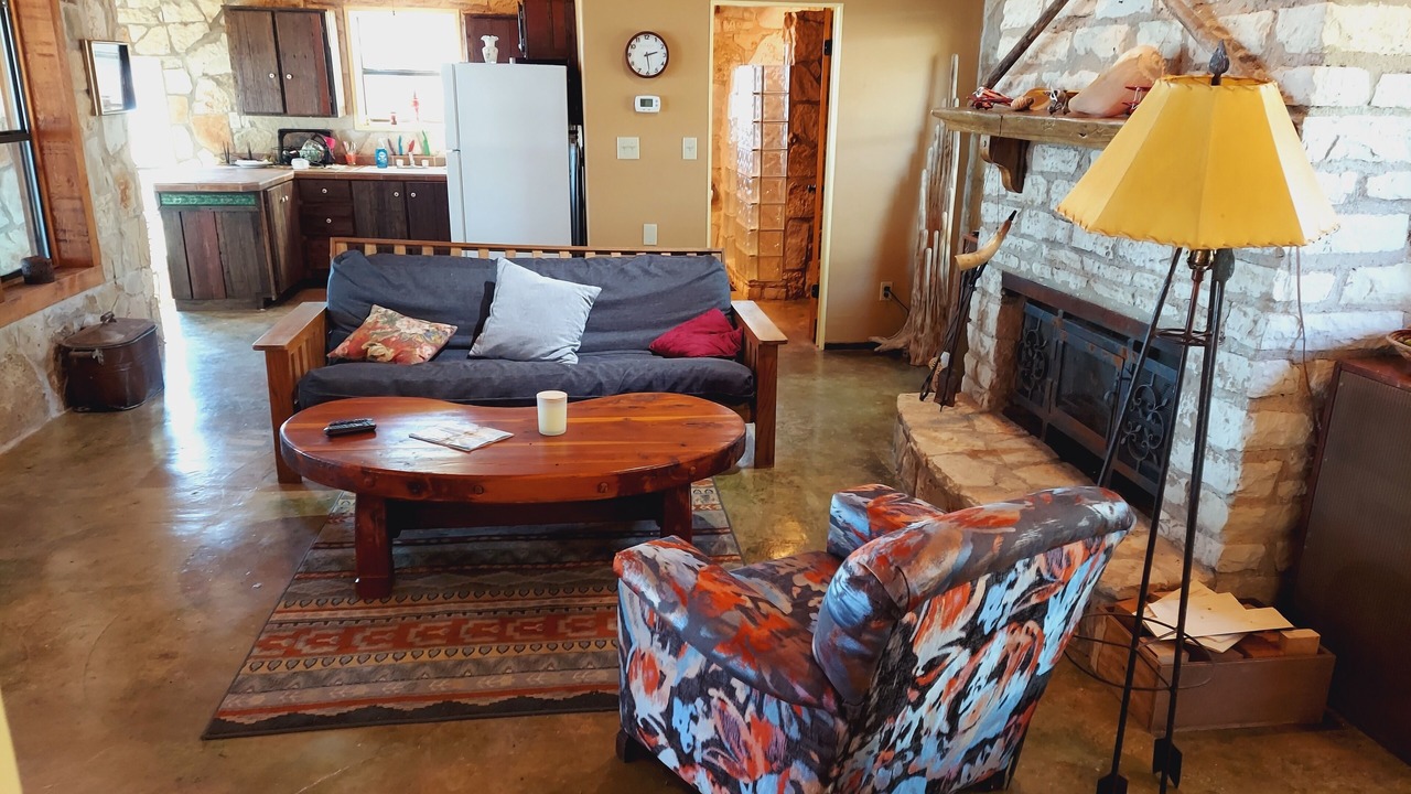 Photo of Livingroom in Lago Vista