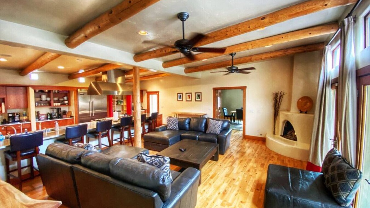Photo of Livingroom in West Colorado Springs