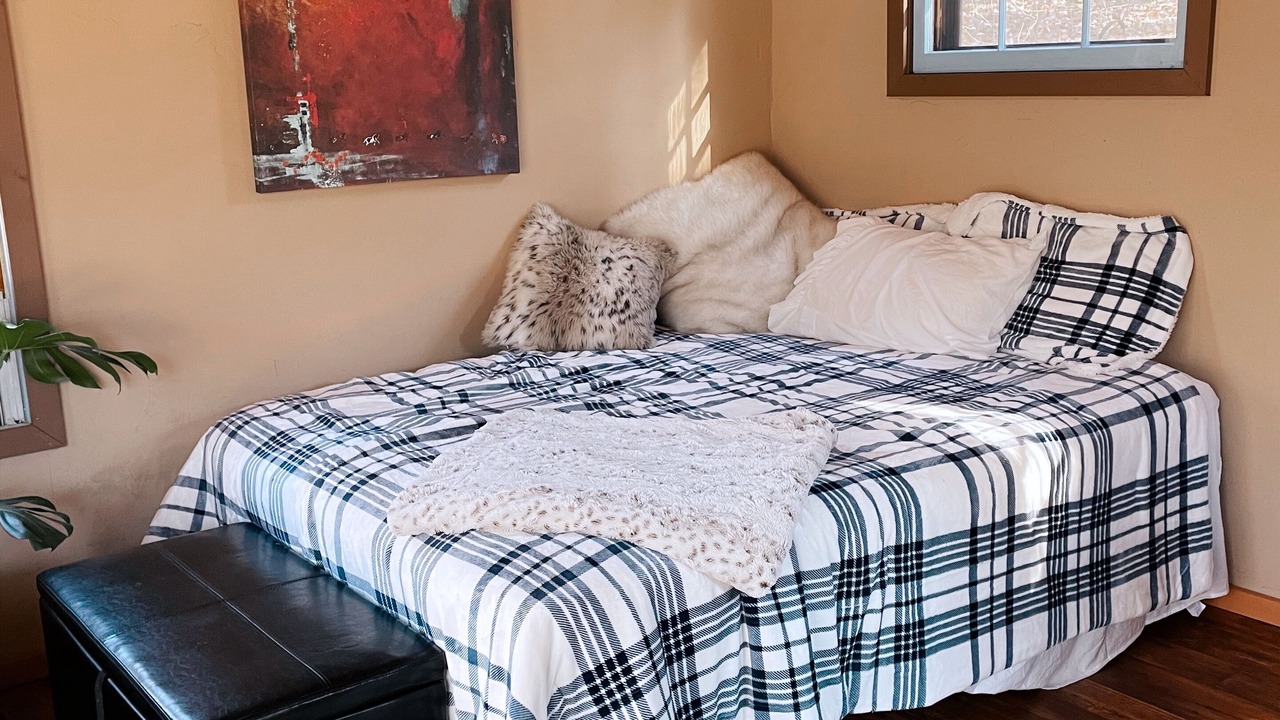 Photo of Bedroom in Long Lane