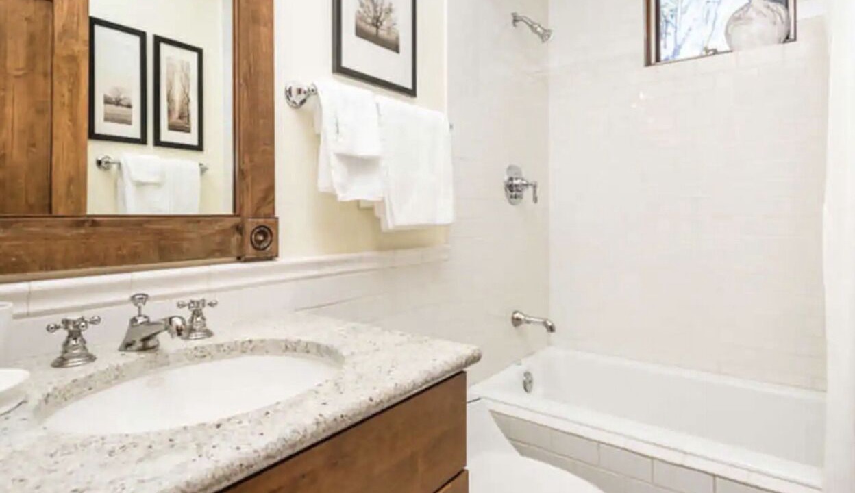 Photo of Bathroom in West End