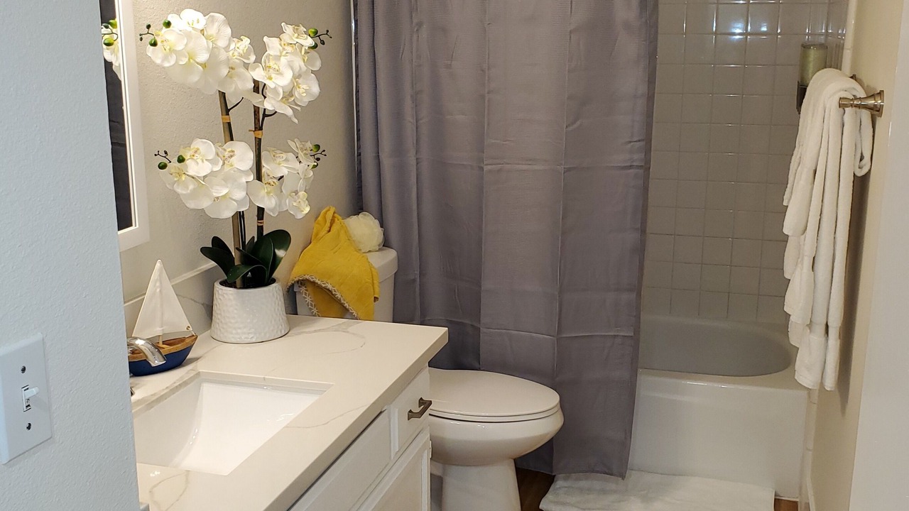 Photo of Bathroom in Green Valley North
