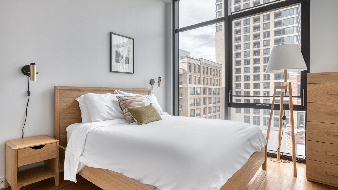 Photo of Bedroom in Near North Side