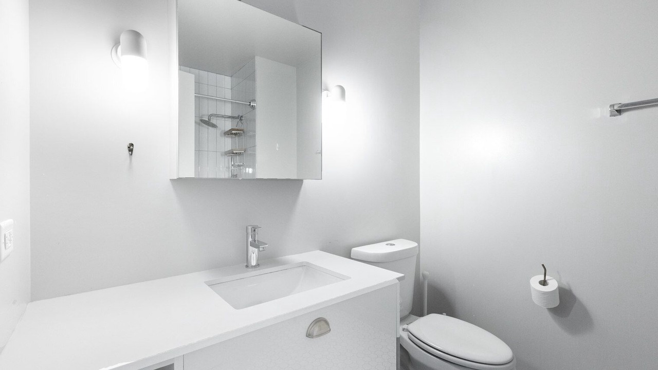 Photo of Bathroom in Near North Side