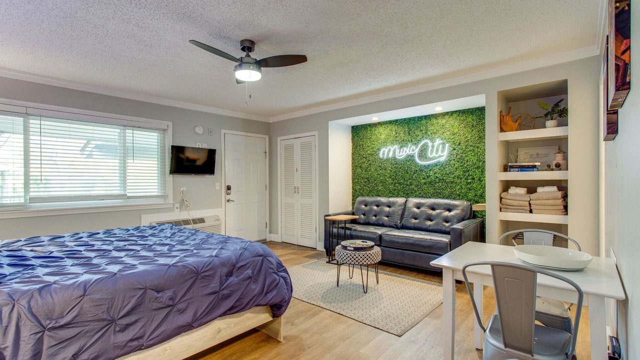 Photo of Bedroom in Melrose