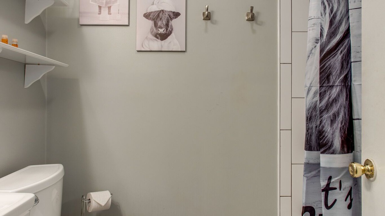 Photo of Bathroom in Melrose