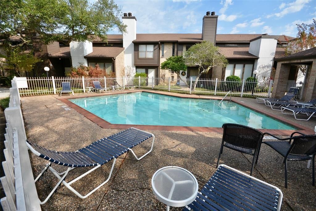 Photo of Outdoor in Braeswood Place
