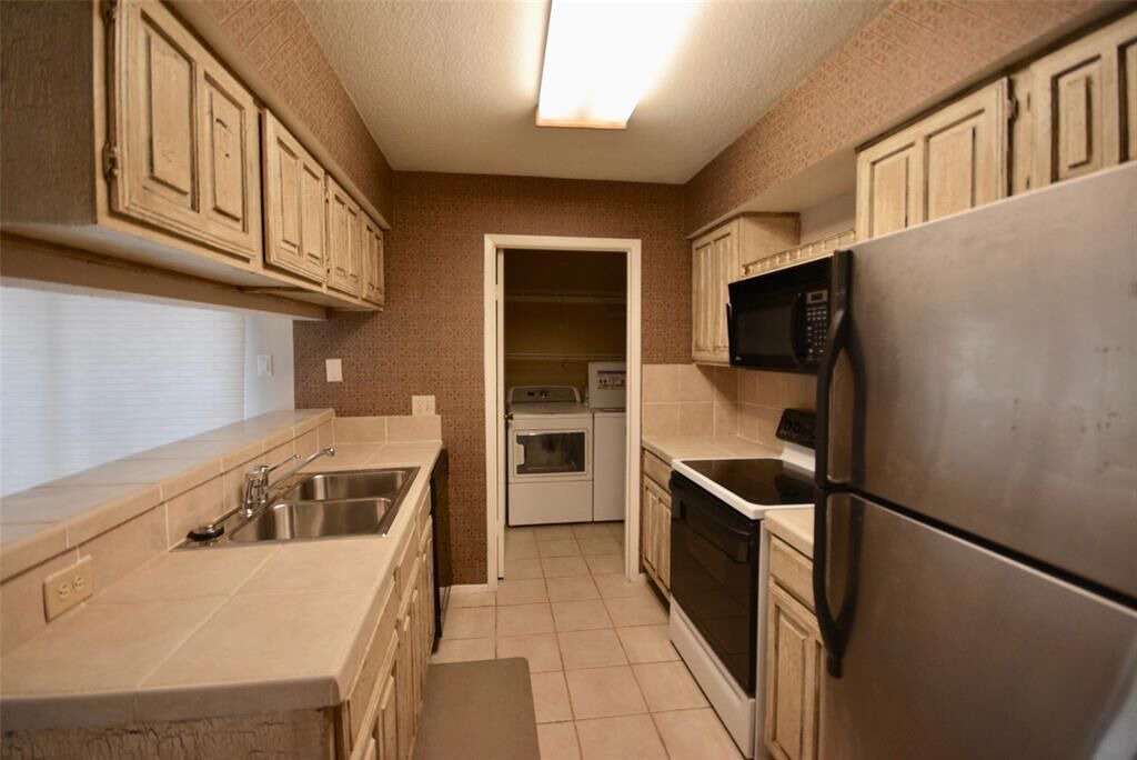 Photo of Kitchen in Braeswood Place