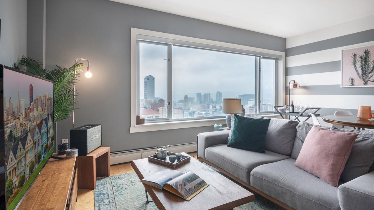 Photo of Livingroom in Lower Nob Hill
