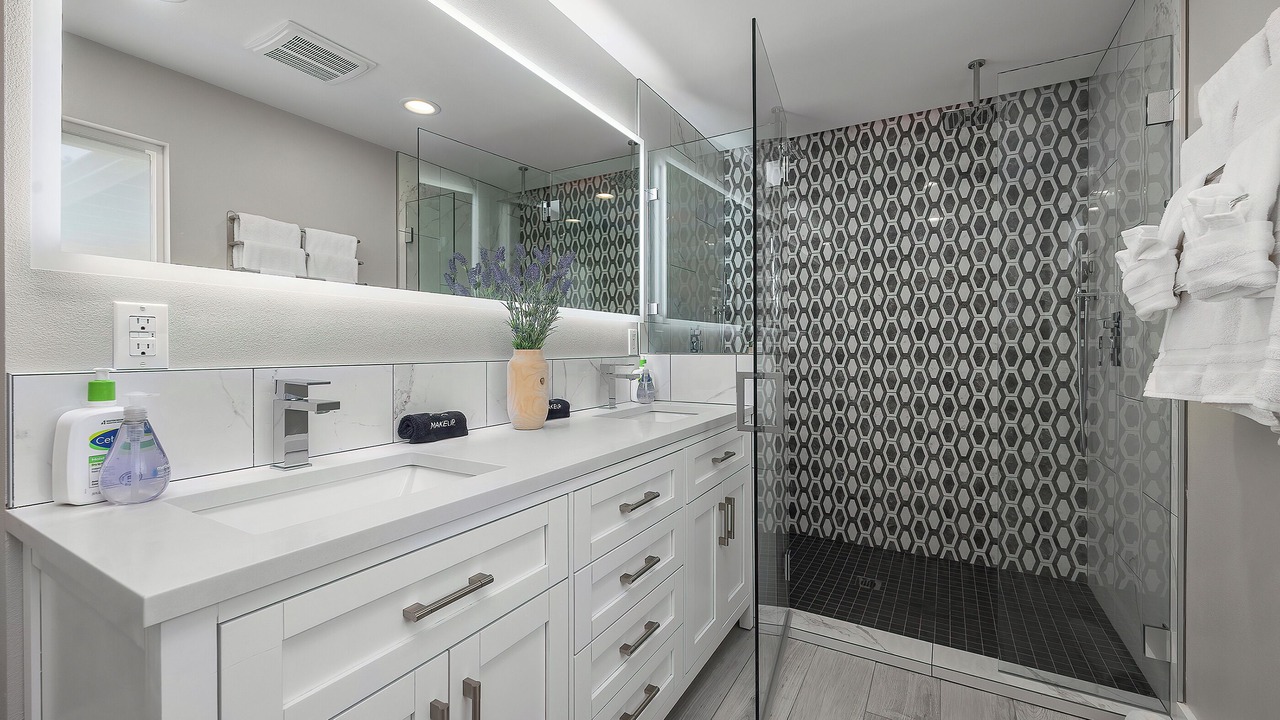 Photo of Bathroom in Edmonds