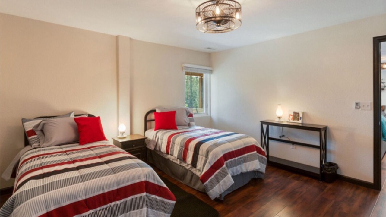 Photo of Bedroom in Spring Valley