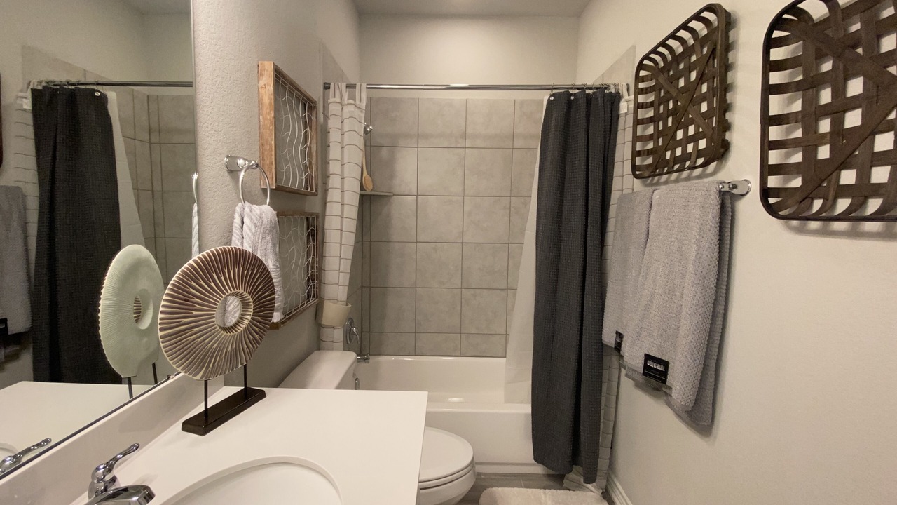 Photo of Bathroom in Harris Ridge