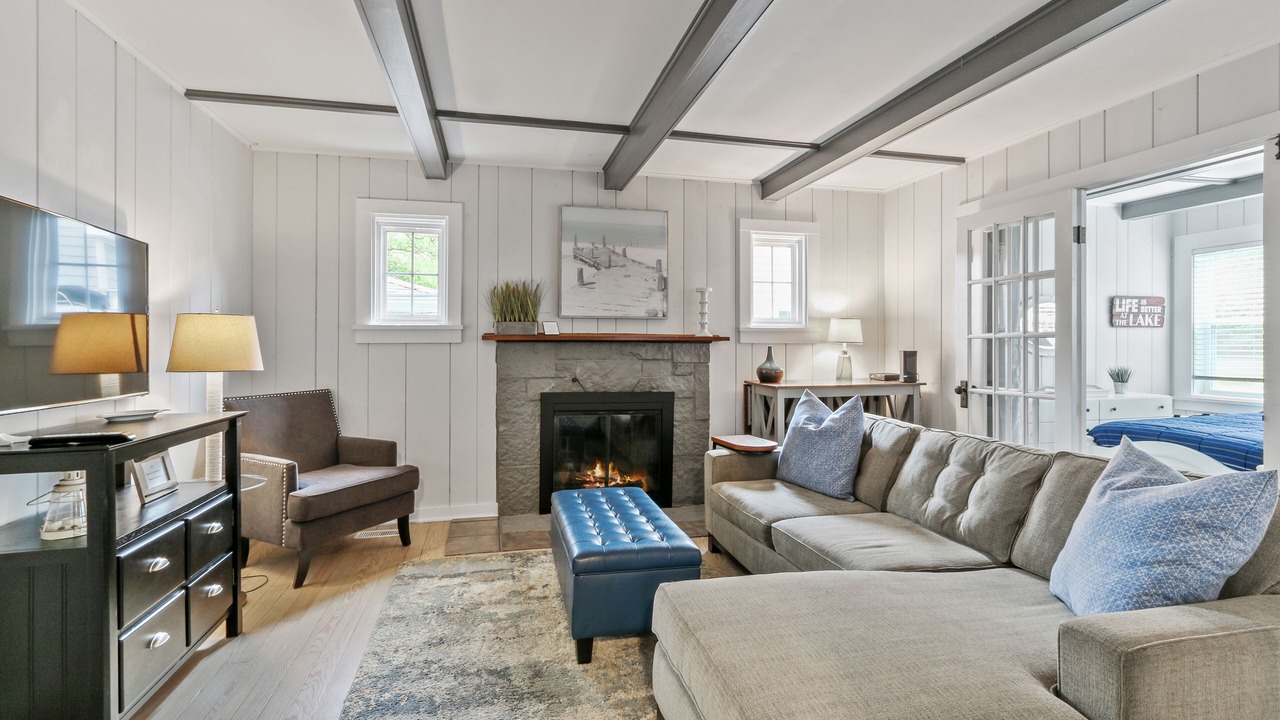 Photo of Livingroom in Indian Hills