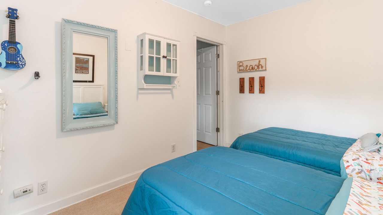 Photo of Bedroom in Indian Hills