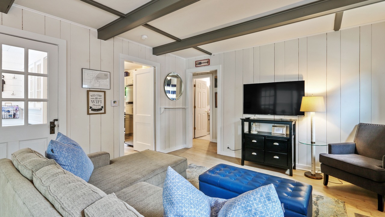 Photo of Livingroom in Indian Hills
