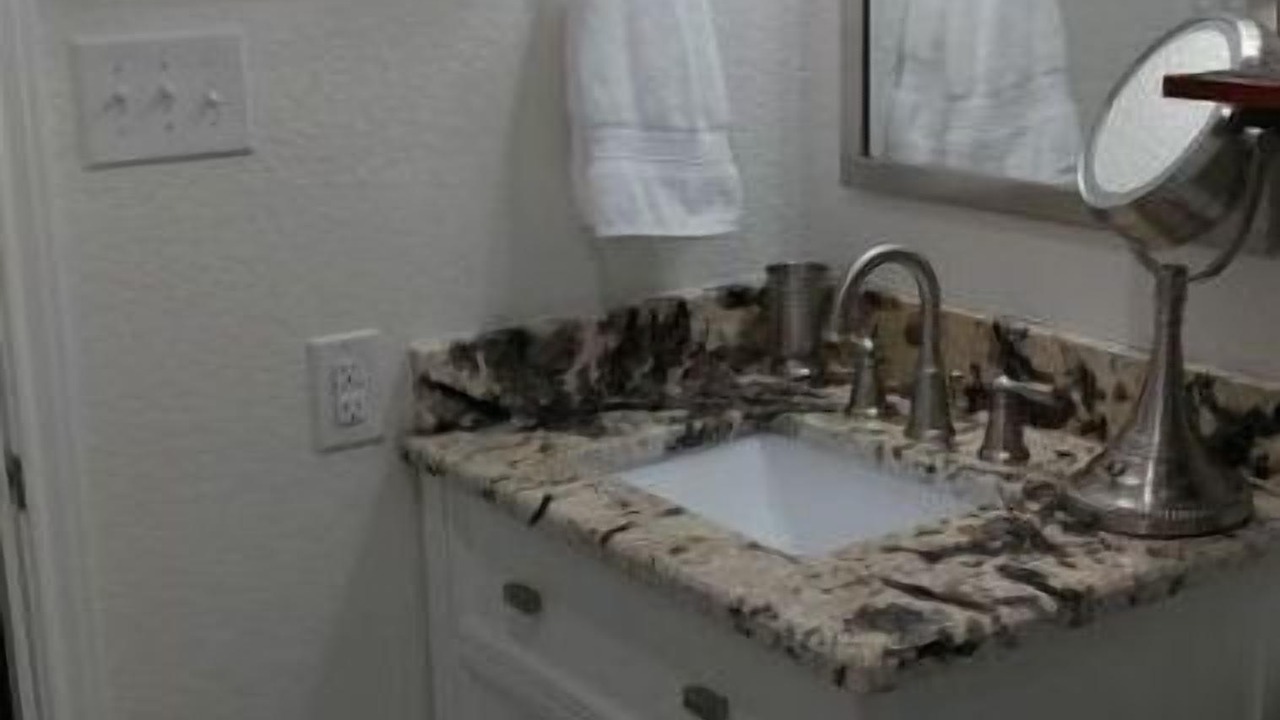 Photo of Bathroom in Crockett
