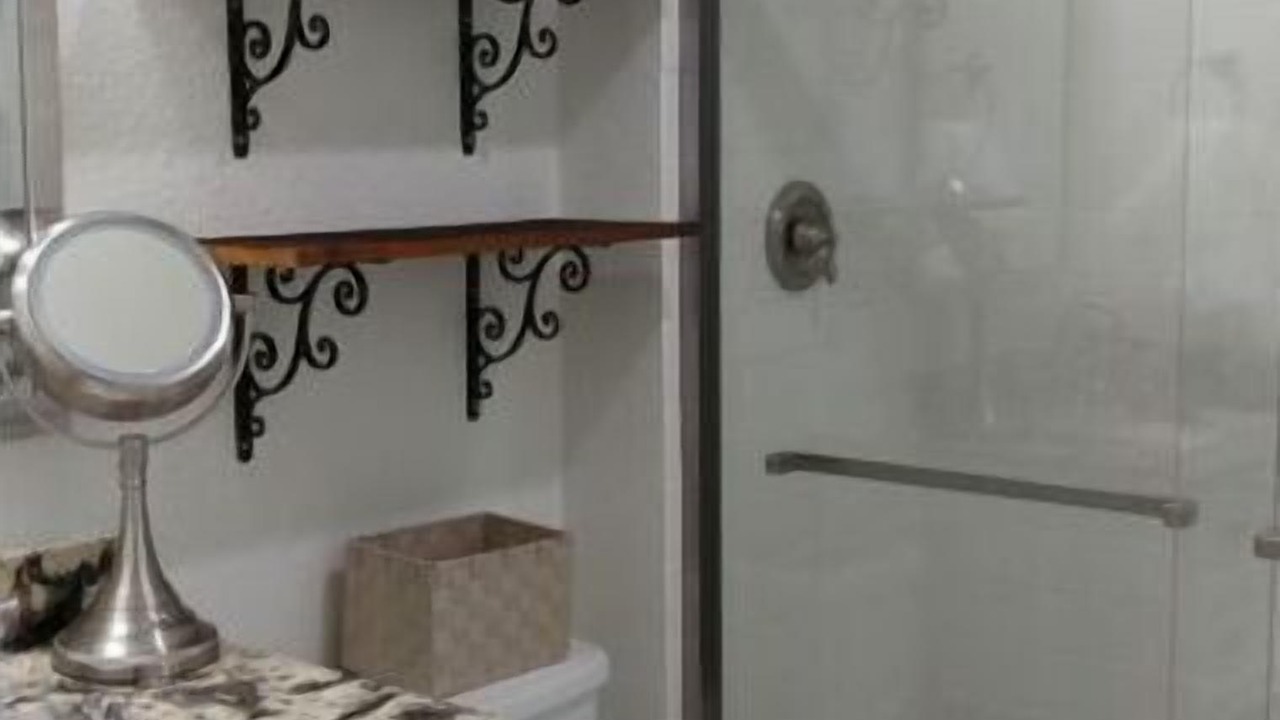 Photo of Bathroom in Crockett
