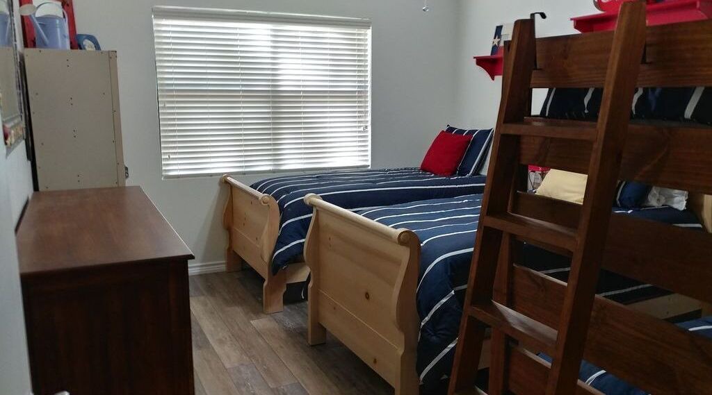 Photo of Bedroom in Crockett