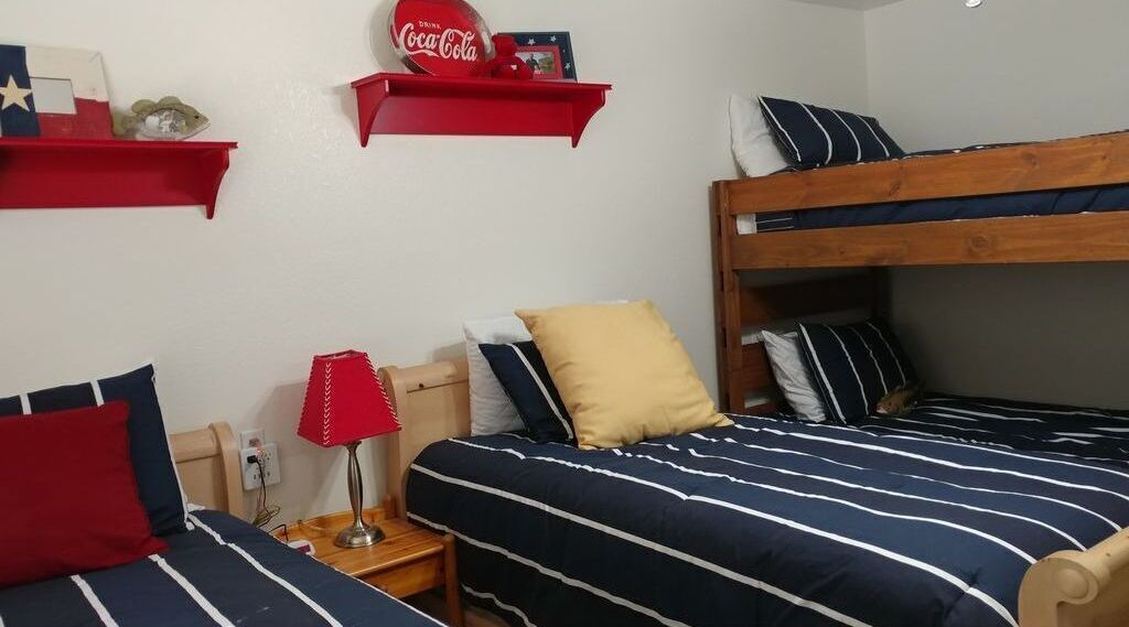 Photo of Bedroom in Crockett
