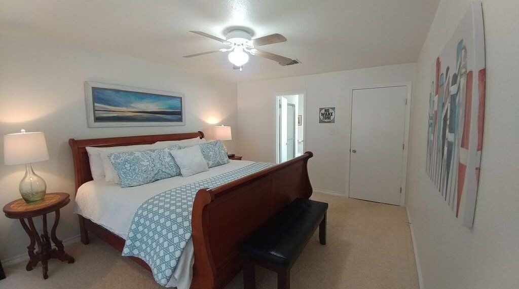Photo of Bedroom in Crockett