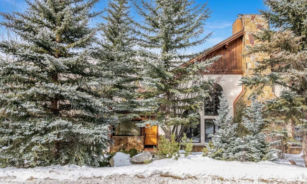 Photo of Outdoor in Highland Meadows