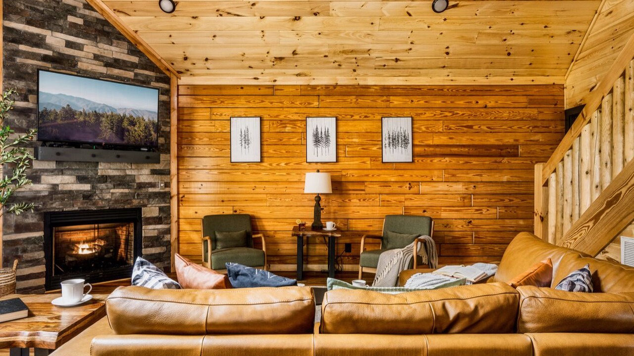 Photo of Livingroom in White Oak Lodge