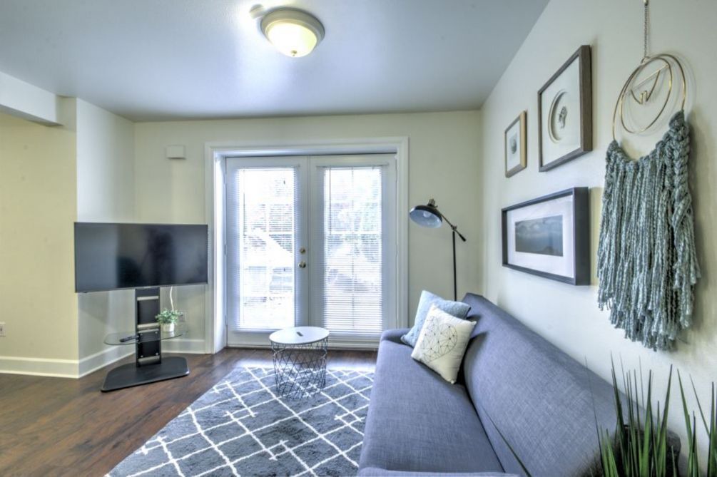 Photo of Bedroom in Broadway