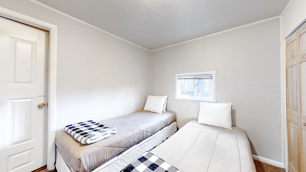 Photo of Bedroom in Spring Valley