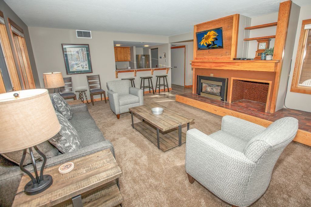 Photo of Livingroom in Keystone