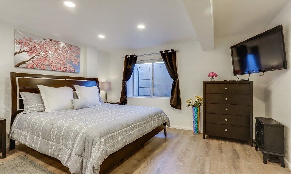 Photo of Livingroom in Aurora