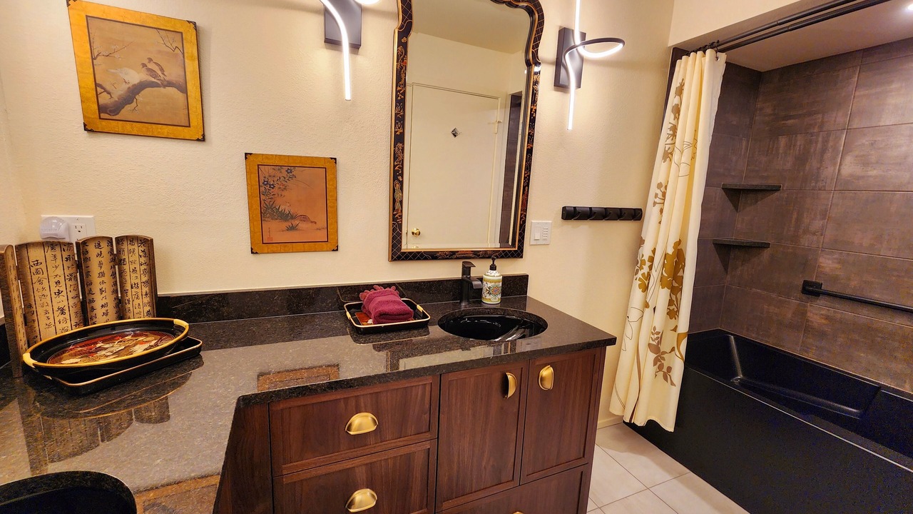 Photo of Bathroom in Wapato Point