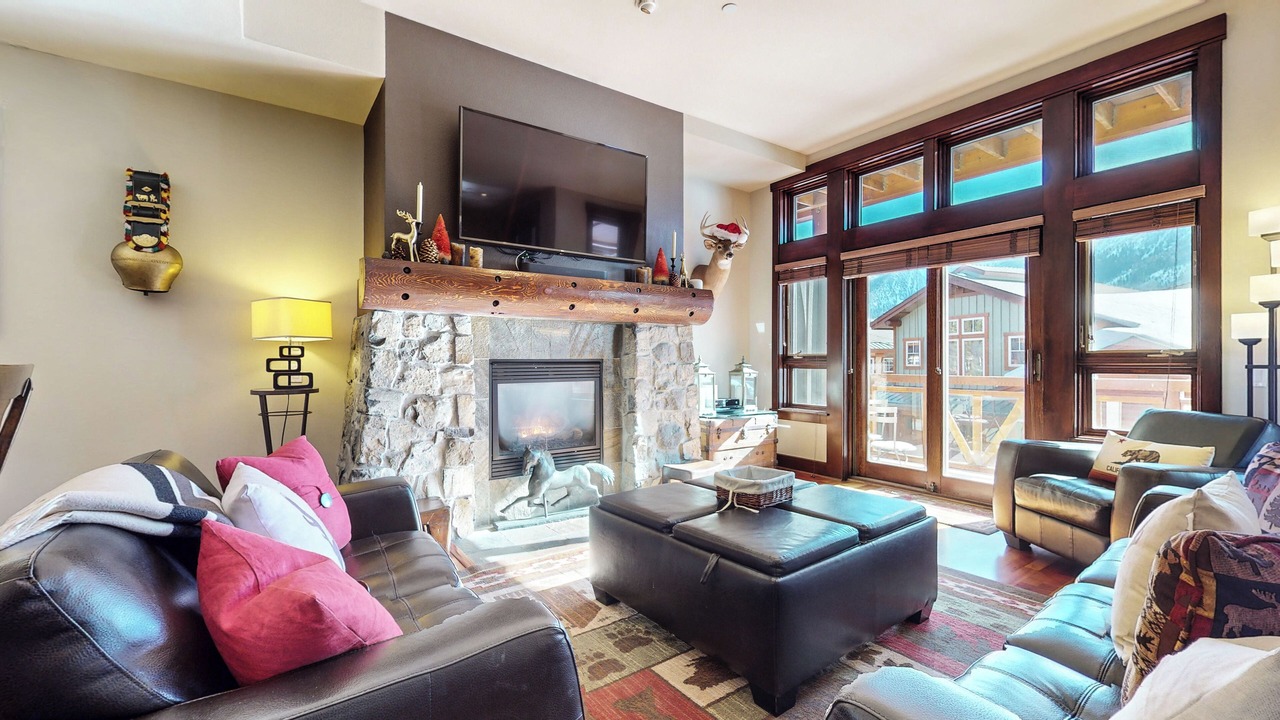 Photo of Livingroom in Mammoth Lakes