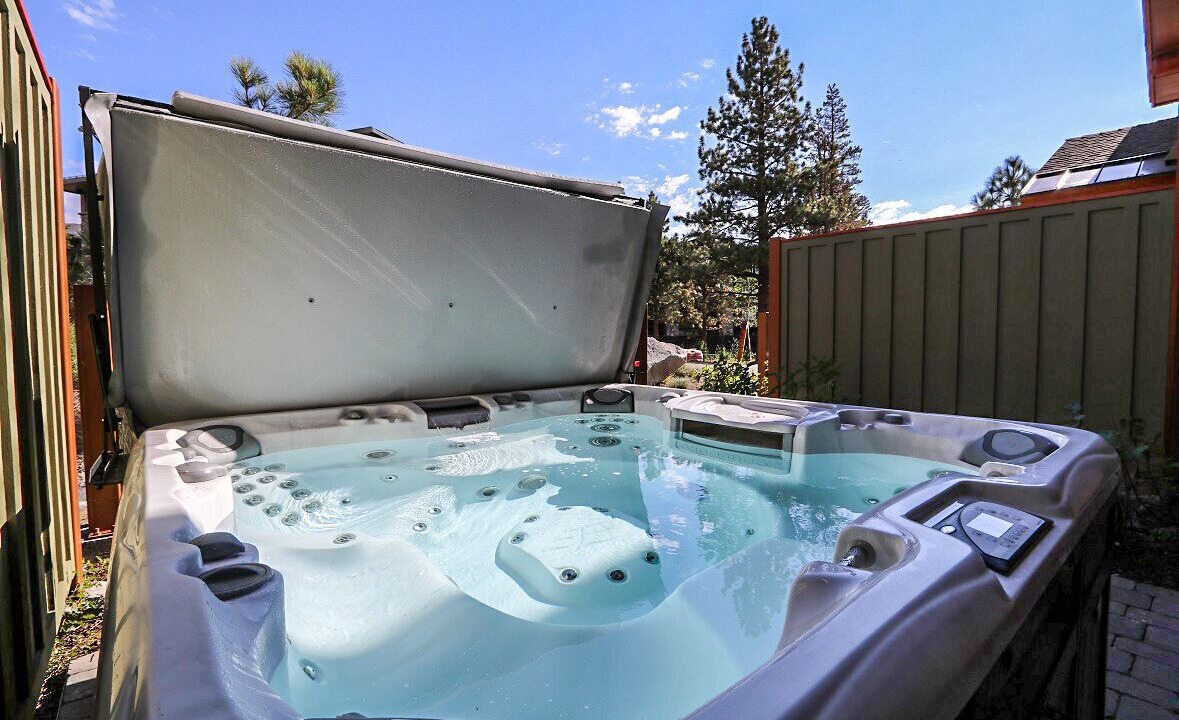 Photo of Outdoor in Mammoth Lakes