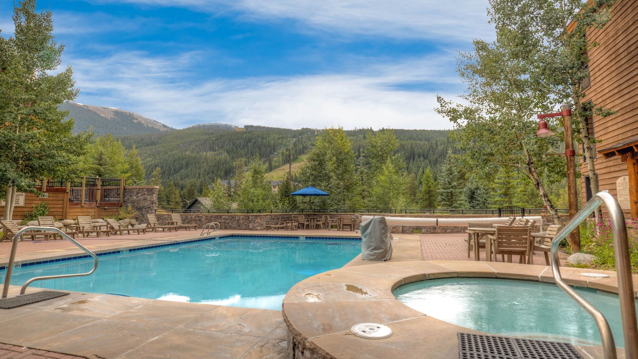 Photo of Outdoor in River Run