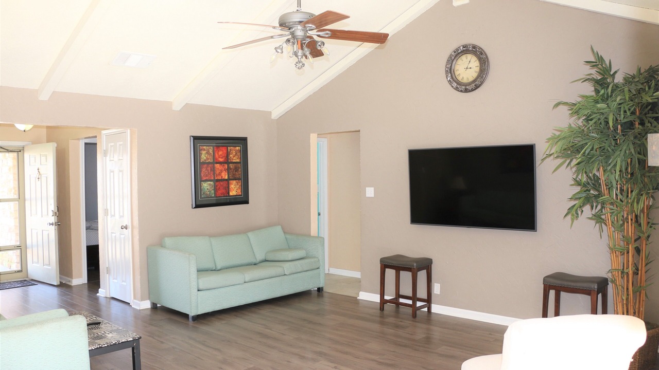 Photo of Livingroom in Brushy Creek