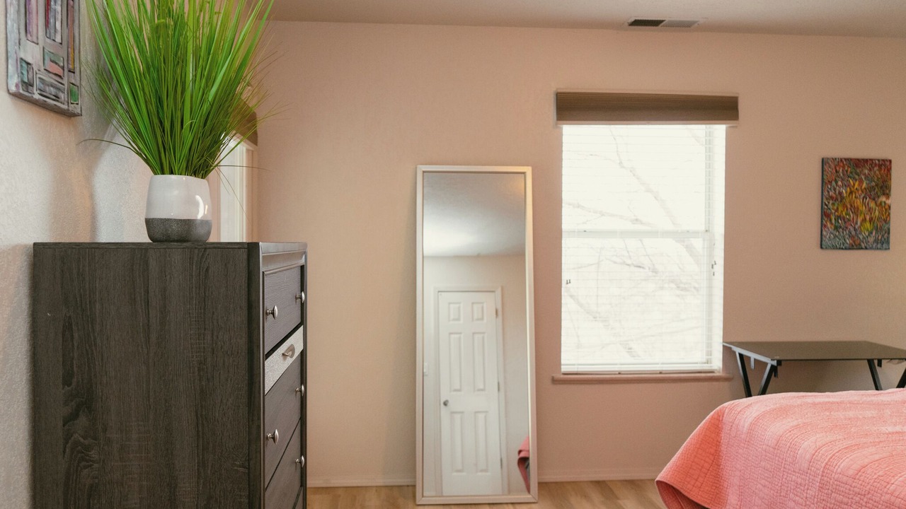 Photo of Bedroom in Albuquerque