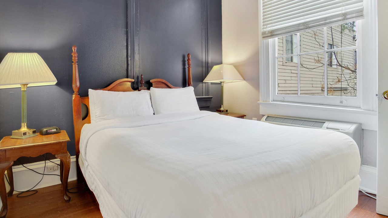 Photo of Bedroom in Treme