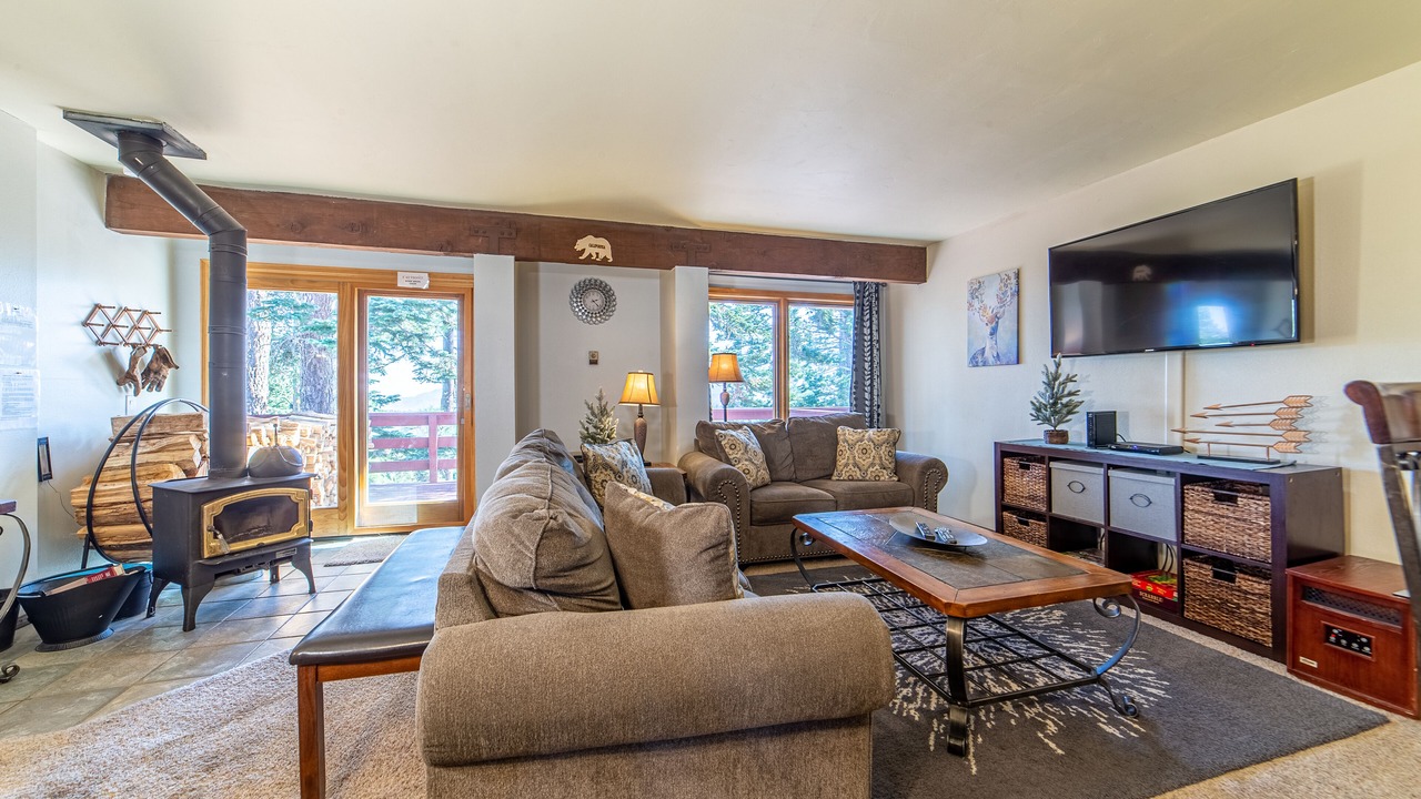 Photo of Livingroom in Mammoth Lakes