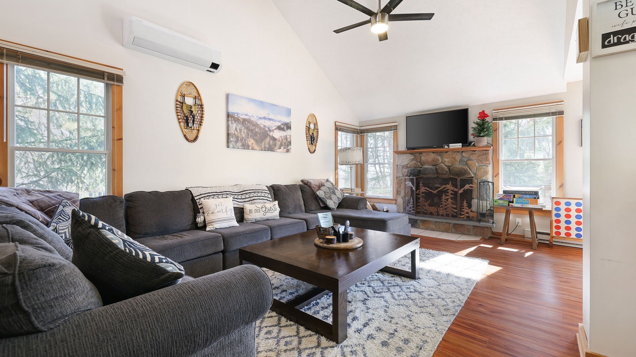 Photo of Livingroom in Tannersville