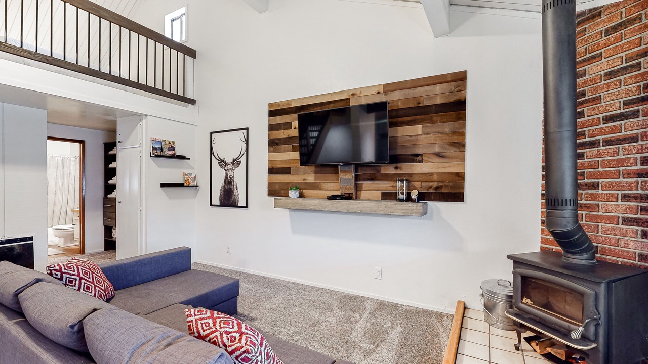 Photo of Livingroom in Mammoth Lakes