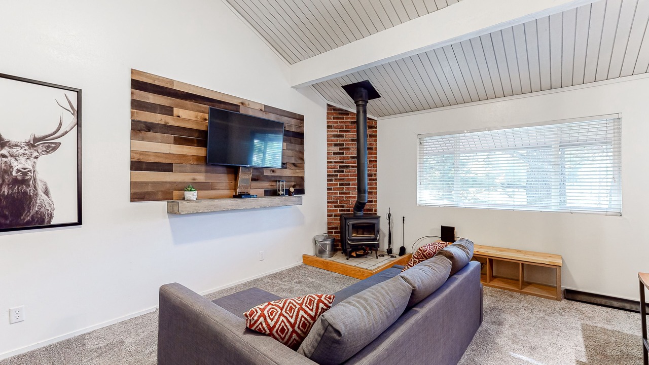 Photo of Livingroom in Mammoth Lakes
