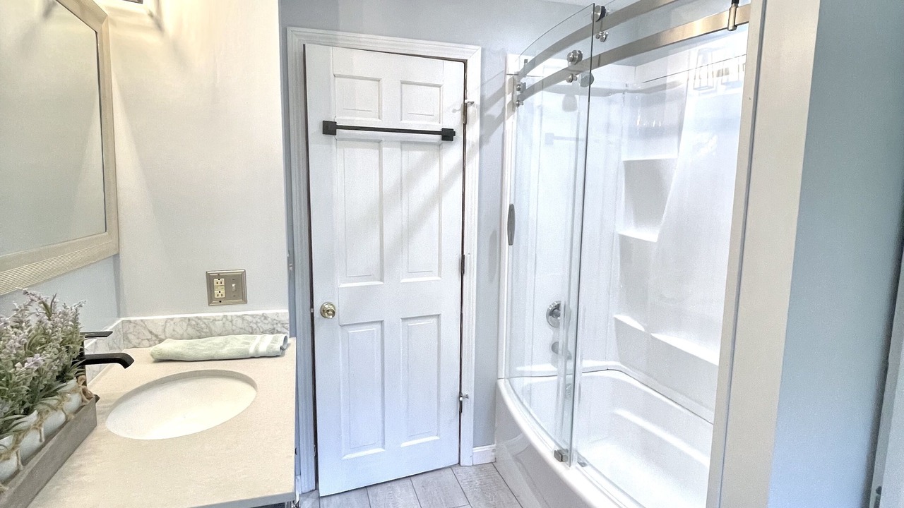 Photo of Bathroom in Bonnet Shores