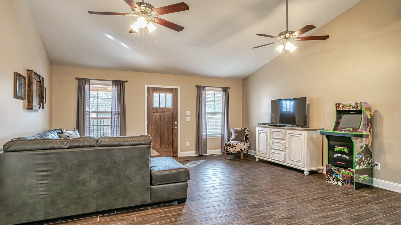Photo of Bedroom in Maryville