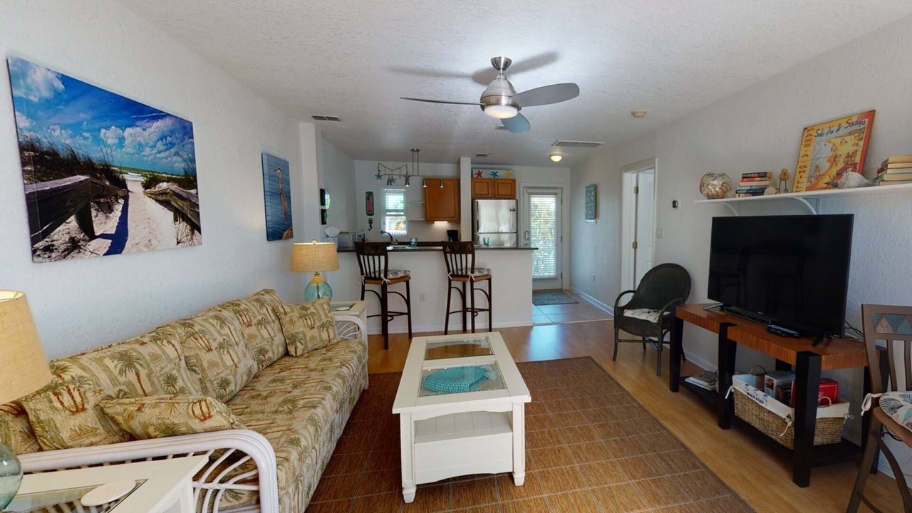 Photo of Livingroom in Pass-a-Grille Historic District