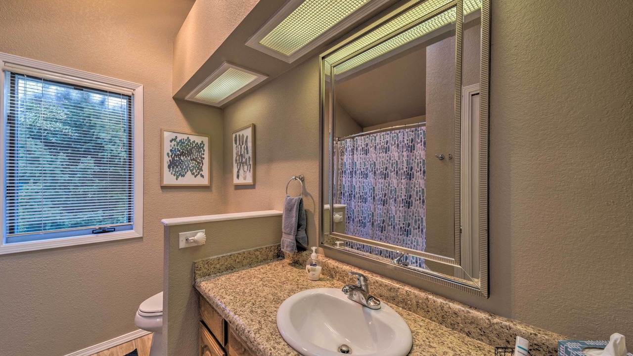 Photo of Bathroom in Cloudcroft