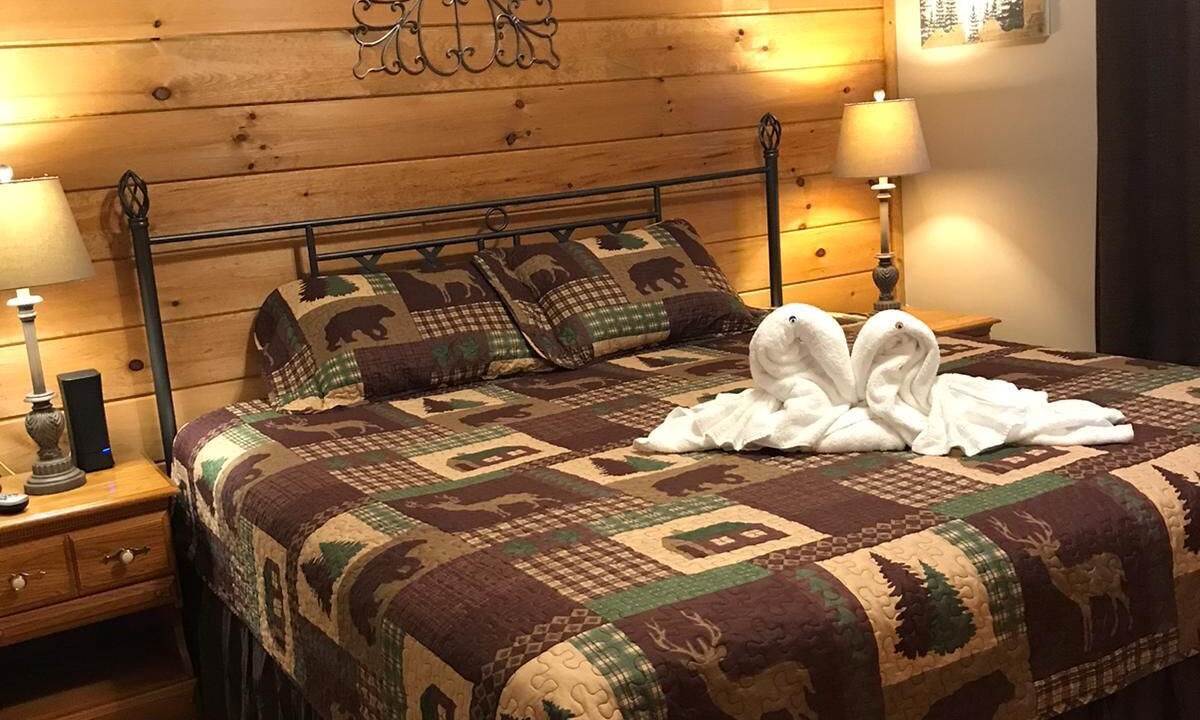 Photo of Bedroom in Gatlinburg - Pigeon Forge