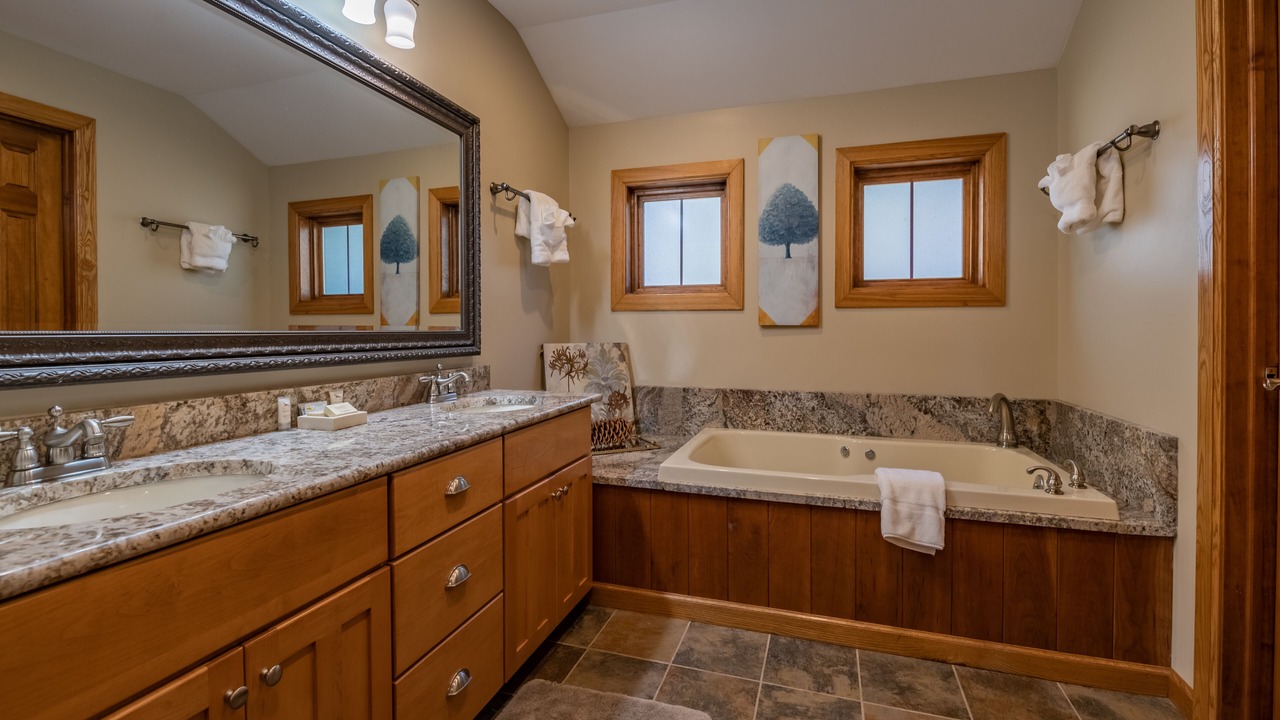 Photo of Bathroom in Snowshoe