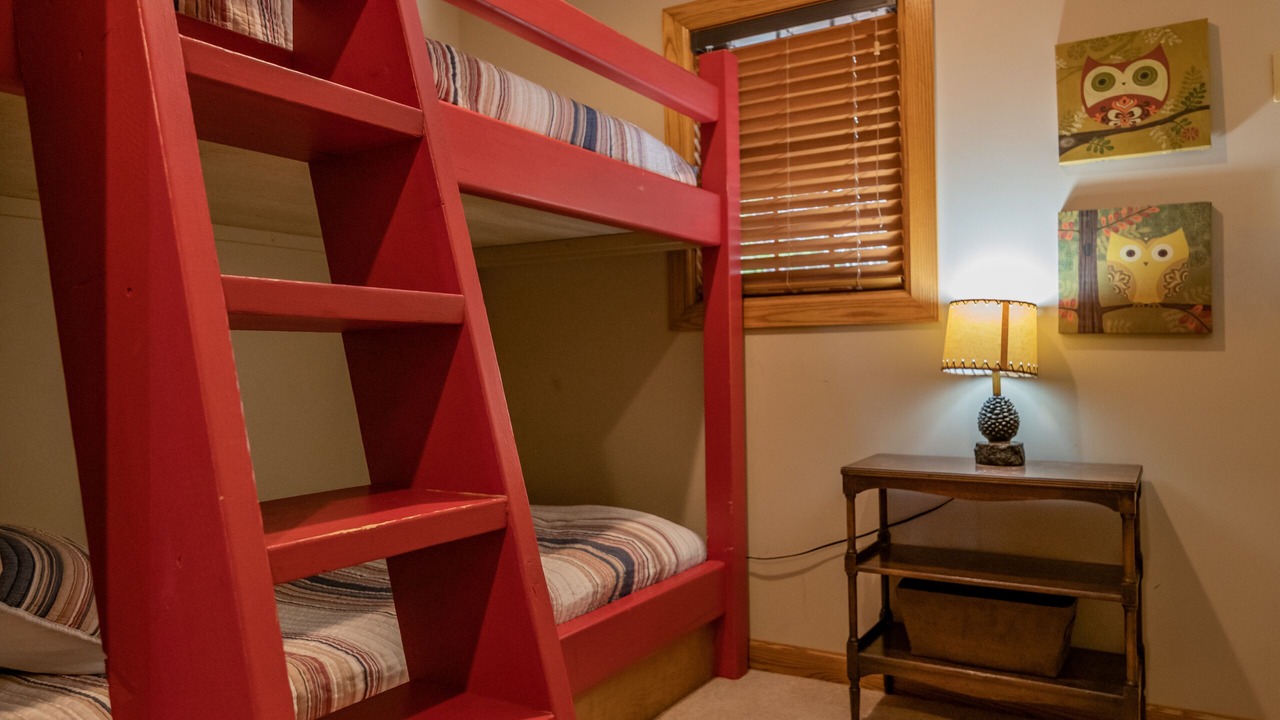 Photo of Bedroom in Snowshoe