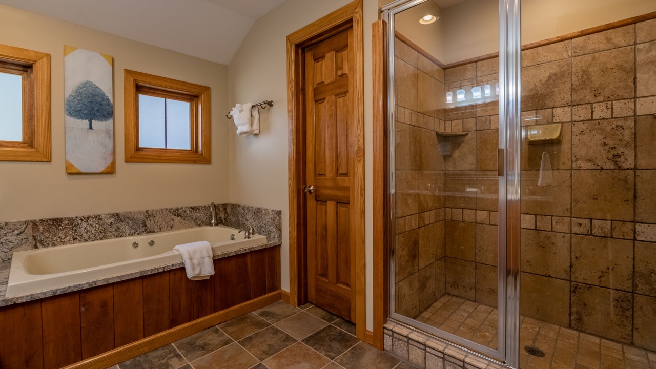 Photo of Bathroom in Snowshoe