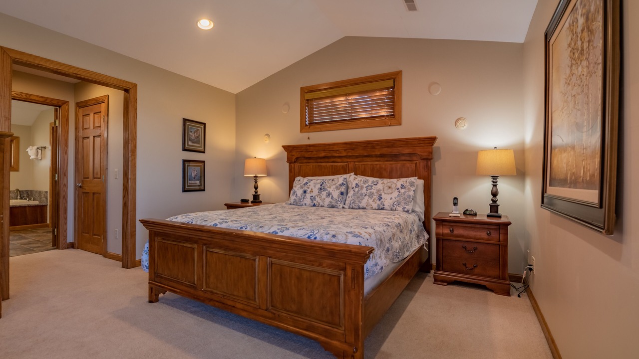 Photo of Bedroom in Snowshoe