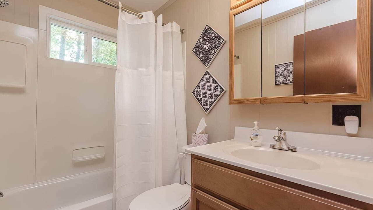 Photo of Bathroom in Berkeley Springs